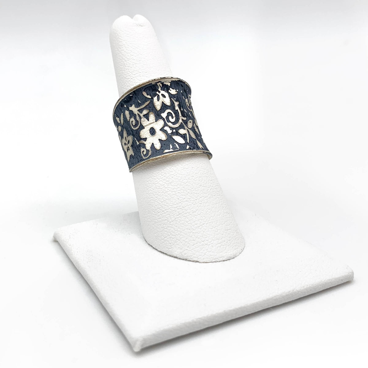 Silver Patina Ring - Blue Small Floral