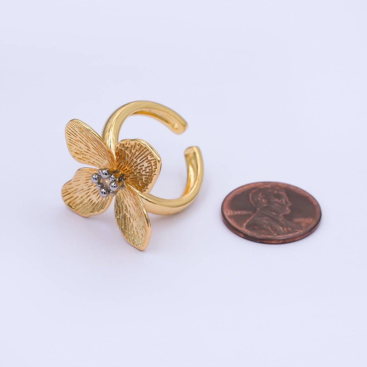 14K Gold Filled Clear CZ Line-Textured Flower Ring | O996