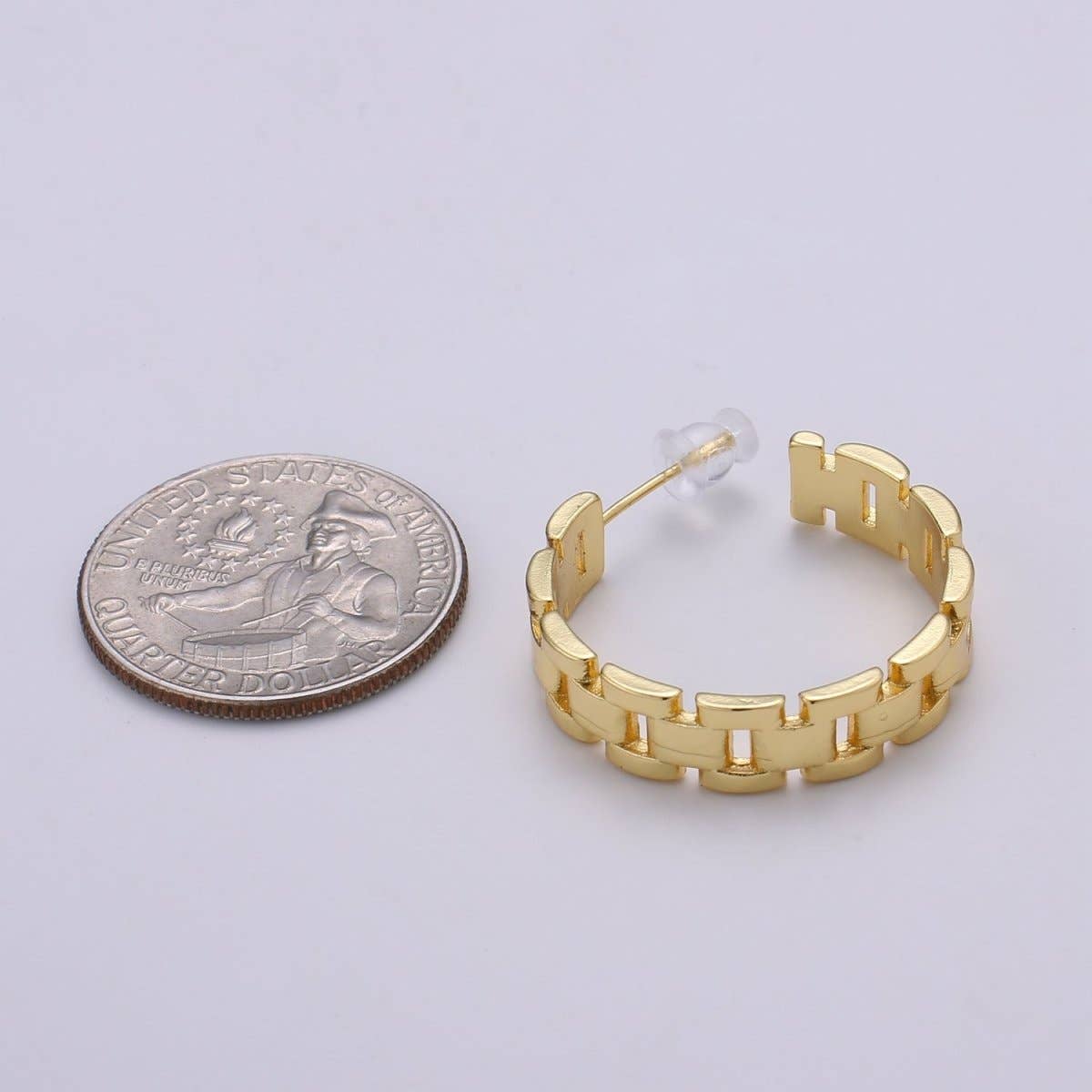 24K Gold Filled 26mm Panther Chain Link C-Shaped Hoop Earrings | Q406