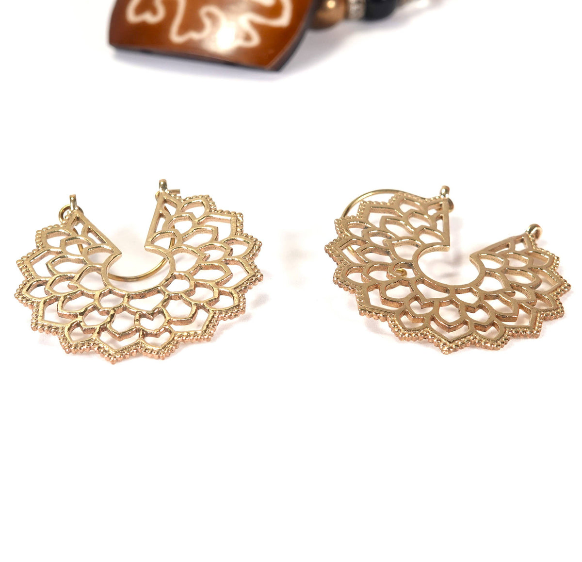 Floral pattern Earrings of Golden and Silver Color