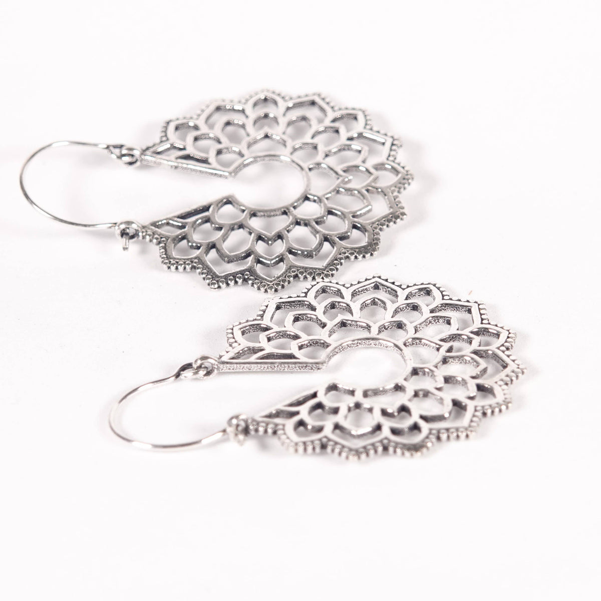 Floral pattern Earrings of Golden and Silver Color