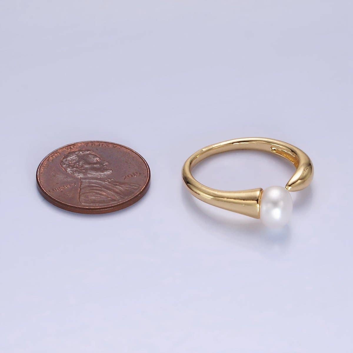 14K Gold Filled Shell Pearl Solitaire Wrap Open Ring | O1317