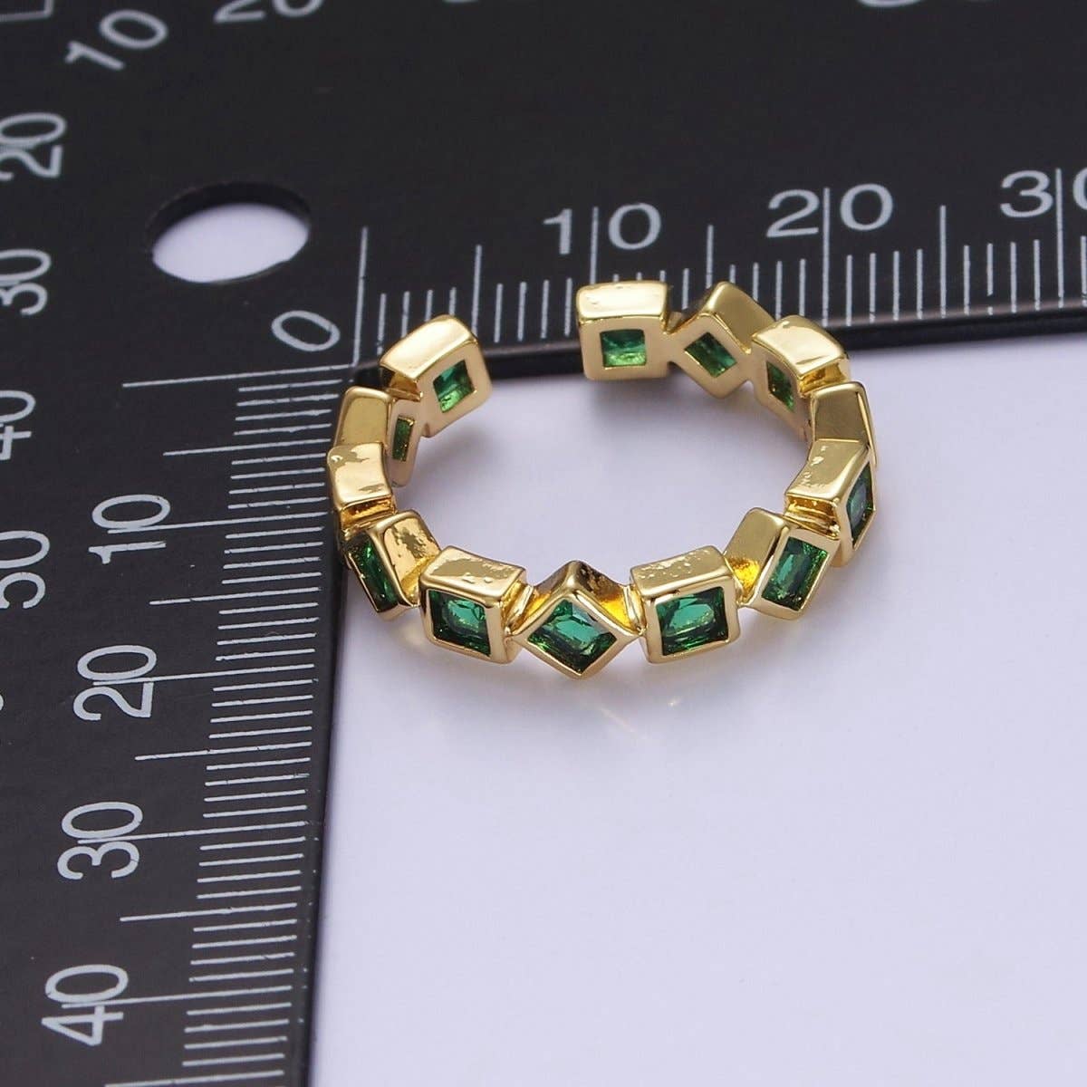 Dainty Emerald Green Geometric CZ Ring Green Square Rhombus Ring O-2103