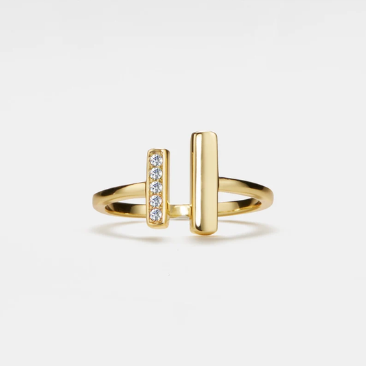 Colorless Gem Stone Wire Ring