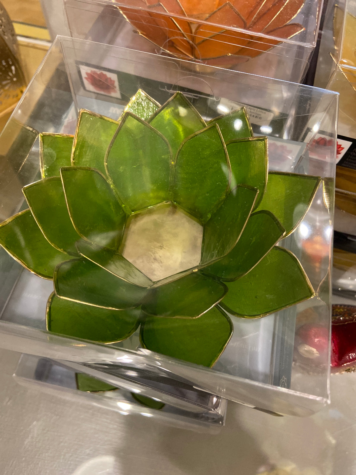 Gemstone Capiz Lotus