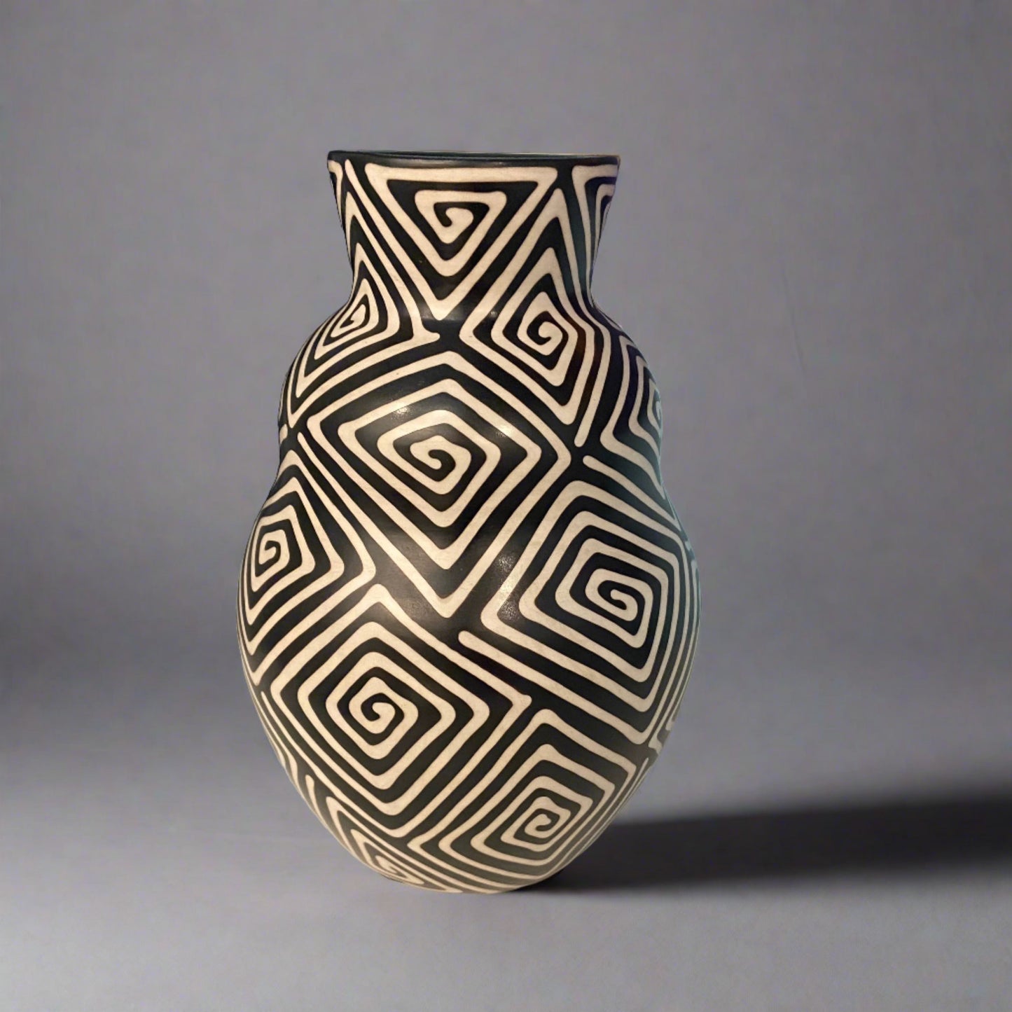 VASE 25CM CHULUCANAS