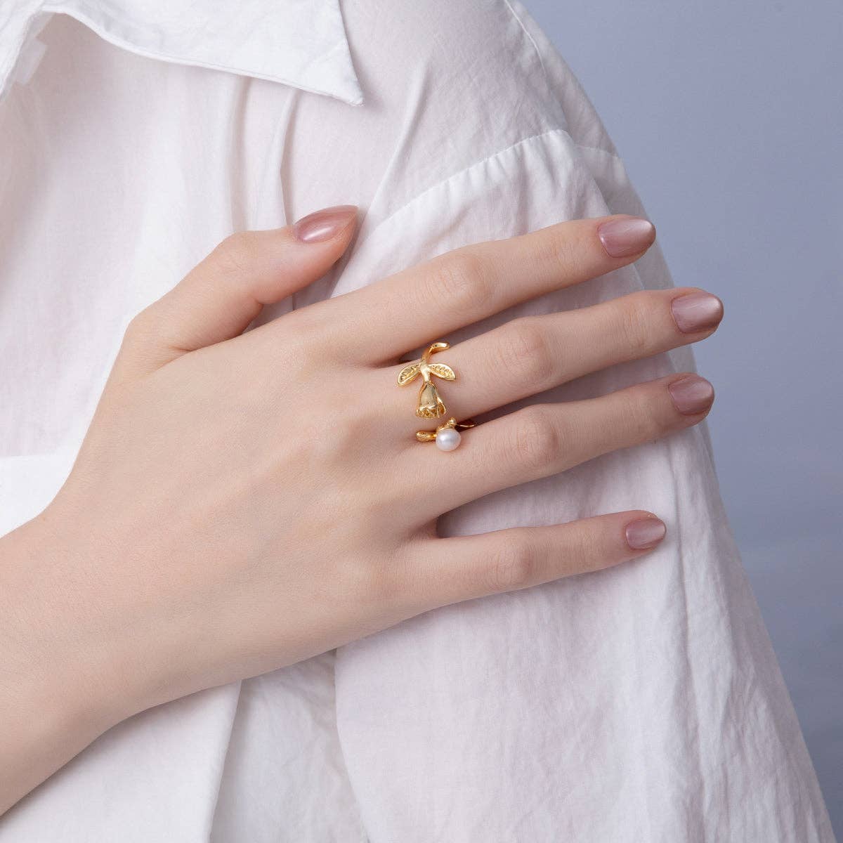 18K Gold Filled White, Pink Shell Pearl Rose Flower Leaf Wrap Ring | O799