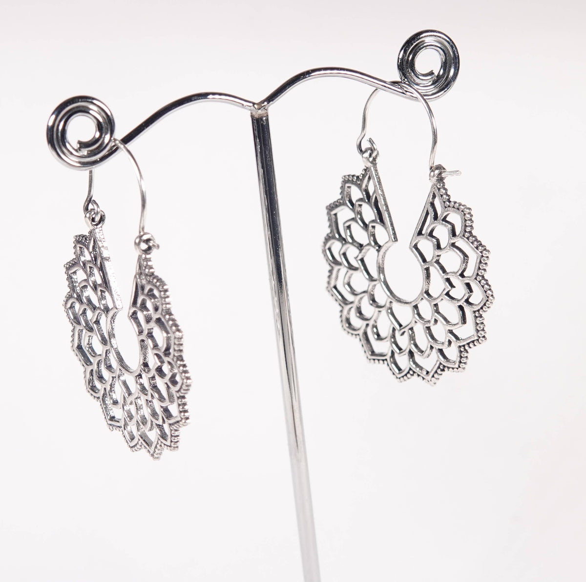 Floral pattern Earrings of Golden and Silver Color