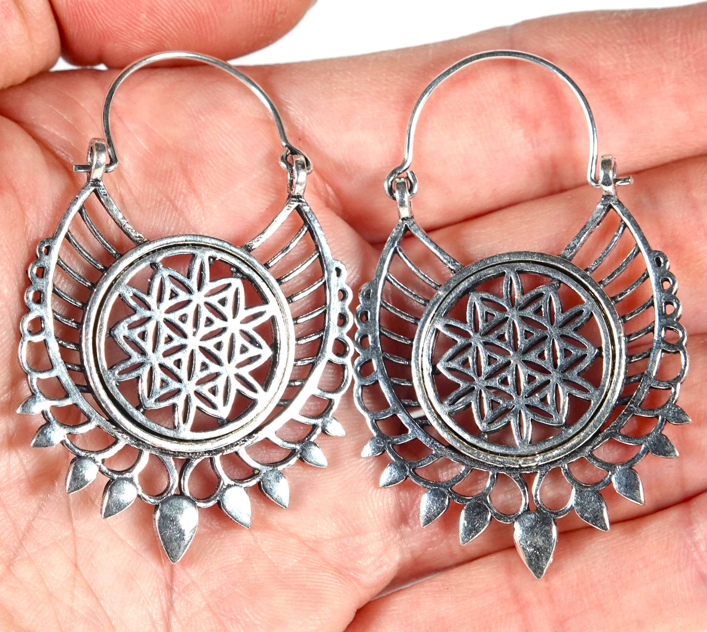 Floral pattern Earrings of Golden and Silver Color