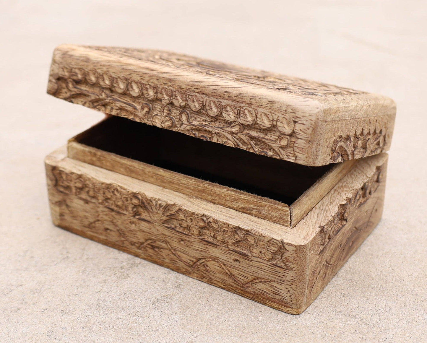 Egyptian Eye of Horus Hand Carved Jewelry Trinket Keepsake W