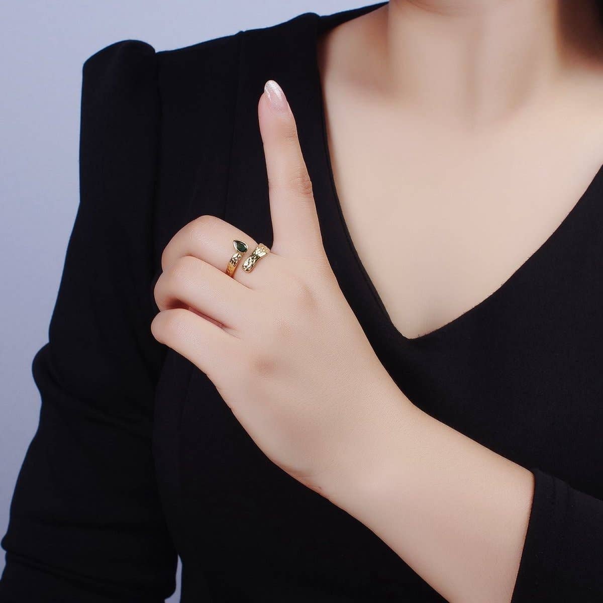 14K Gold Filled Green Teardrop CZ Hammered Band Ring | O-568