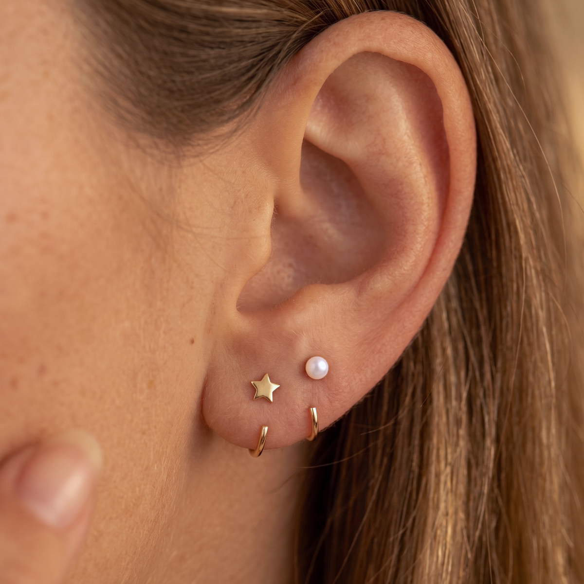Pearl Huggies Earrings - Gold