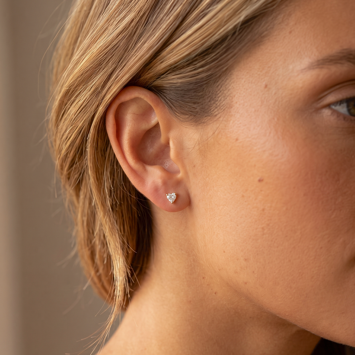 CZ Heart Stud Earrings - Gold